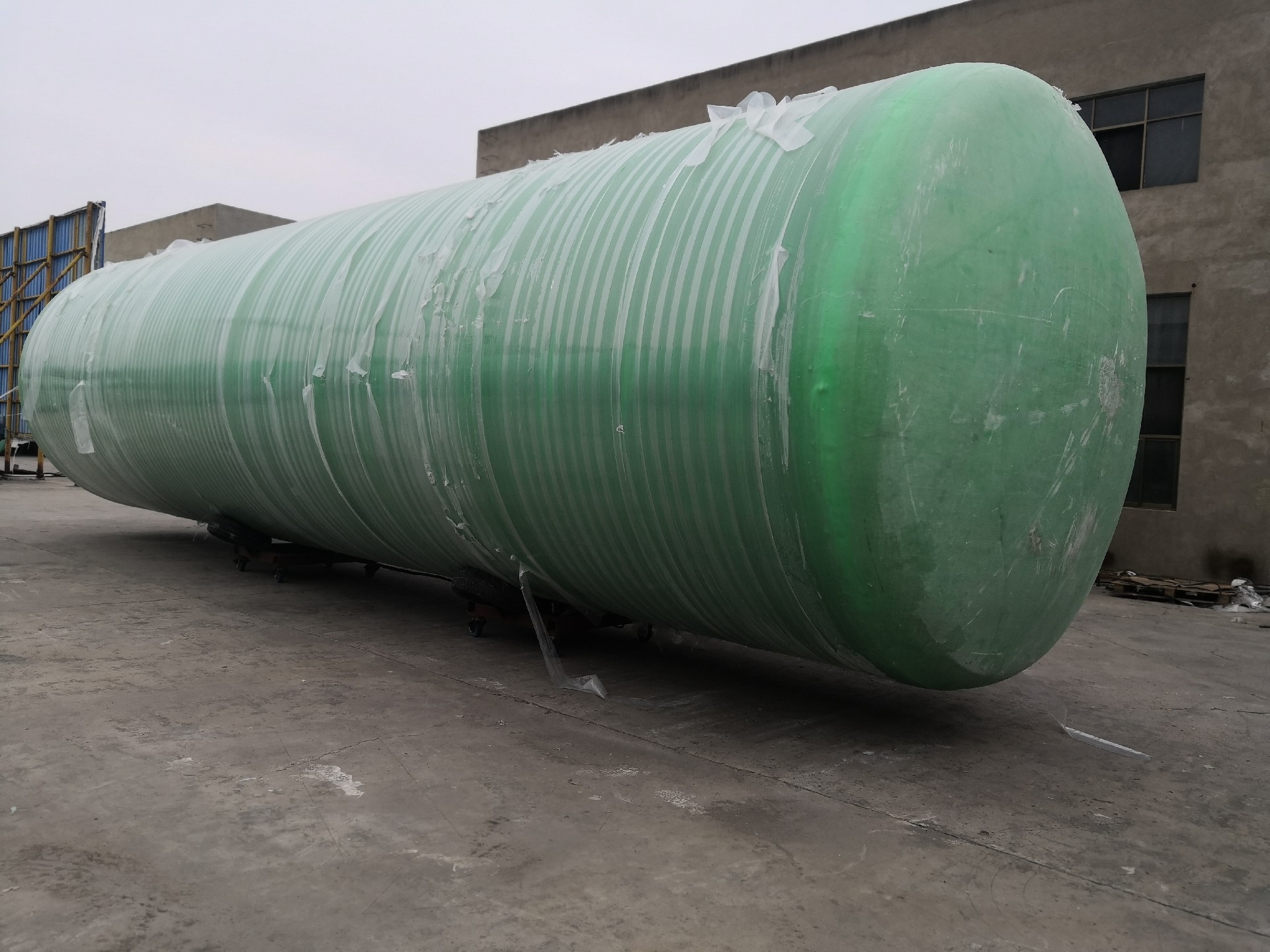 烏魯木齊達板城民用建筑玻璃鋼化糞池公司品牌設備-廠家直銷價格